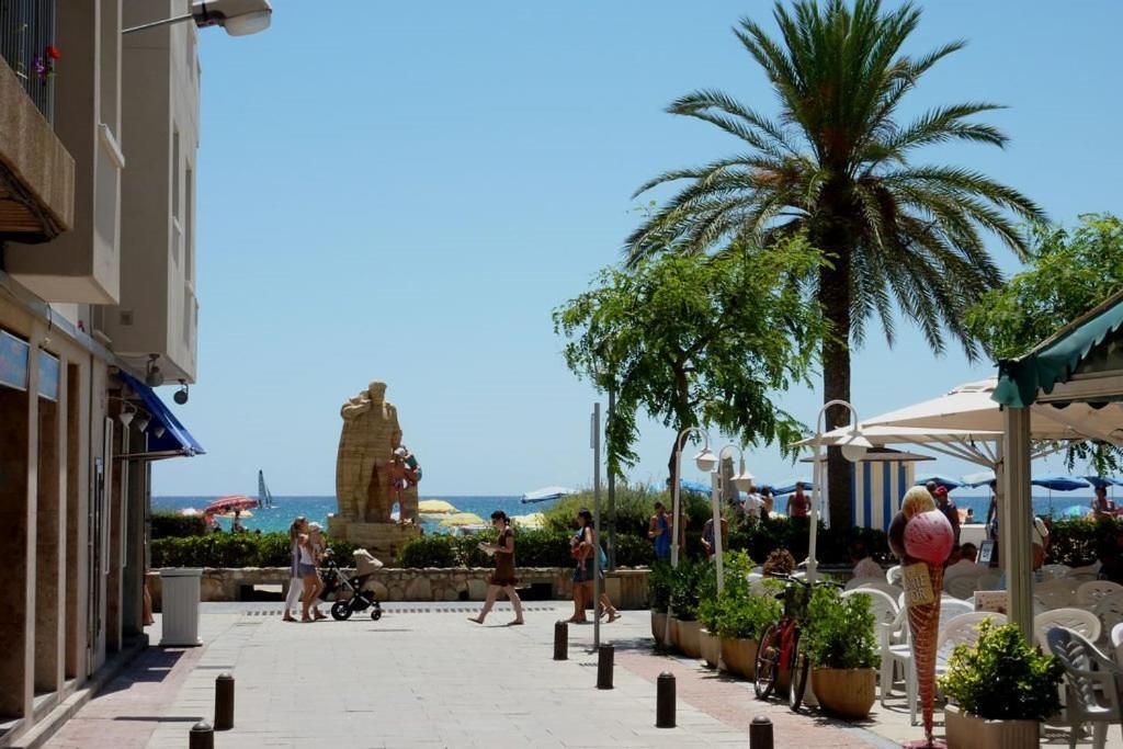 Coma-Ruga Beach Apartment Tarragona Ngoại thất bức ảnh